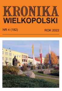 strona tytułowa czasopisma Kronika Wielkopolski ze zdjęciem parku z pomnikiem postaci, w tle dwupiętrowy budynek z dużą ilością okien